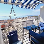 Aurora Apartment Split